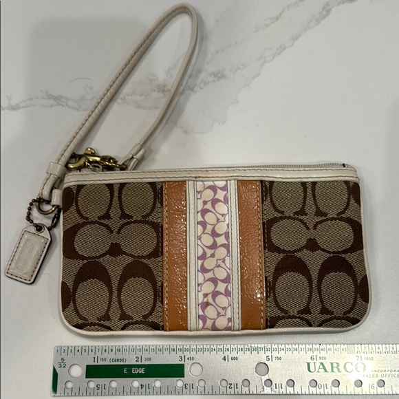 Coach emblem Brown and Cream Wristlet - Picture 1 of 2